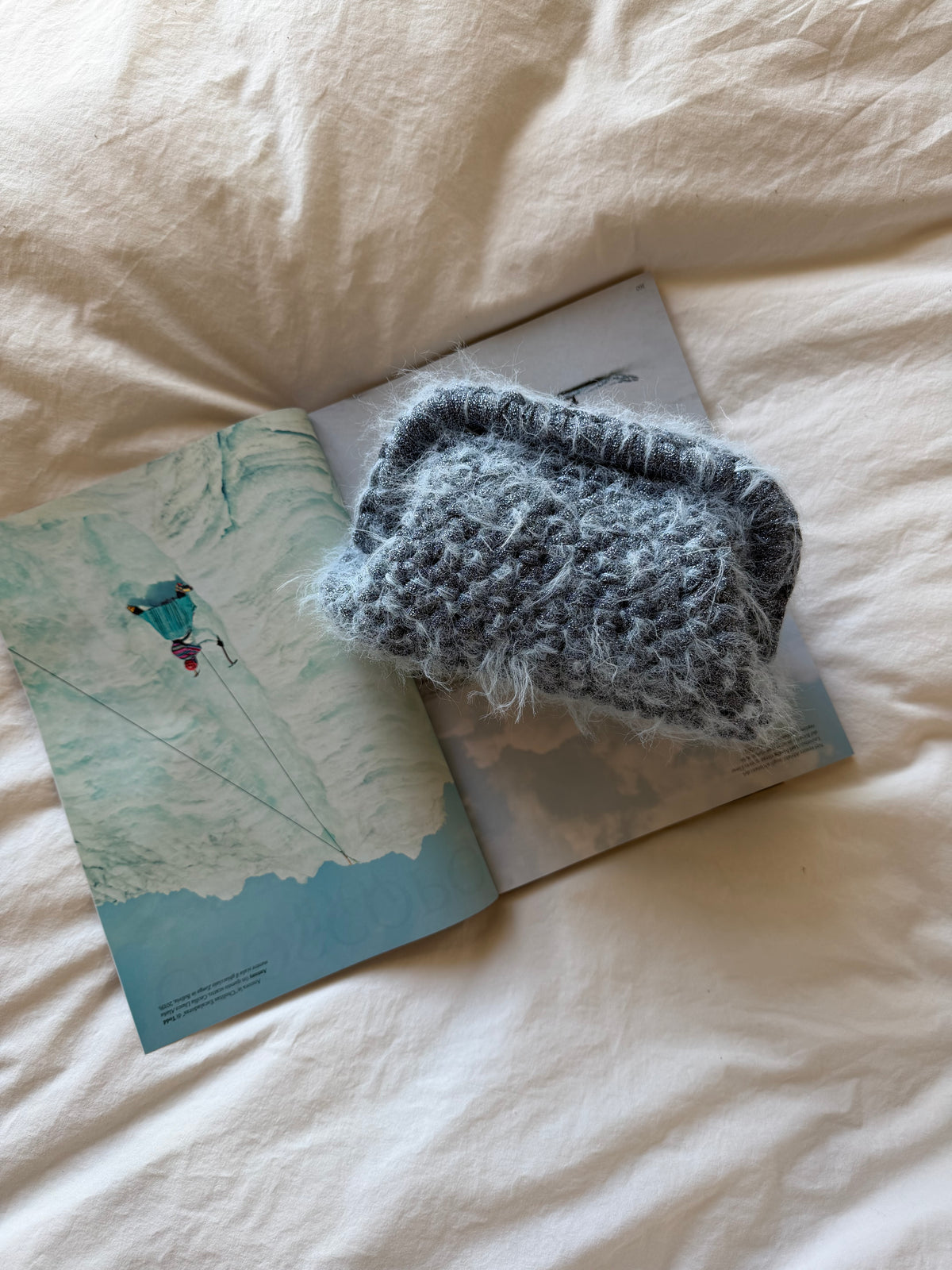FLUFFY CLOUD bag standard// azzurra lurex con manico