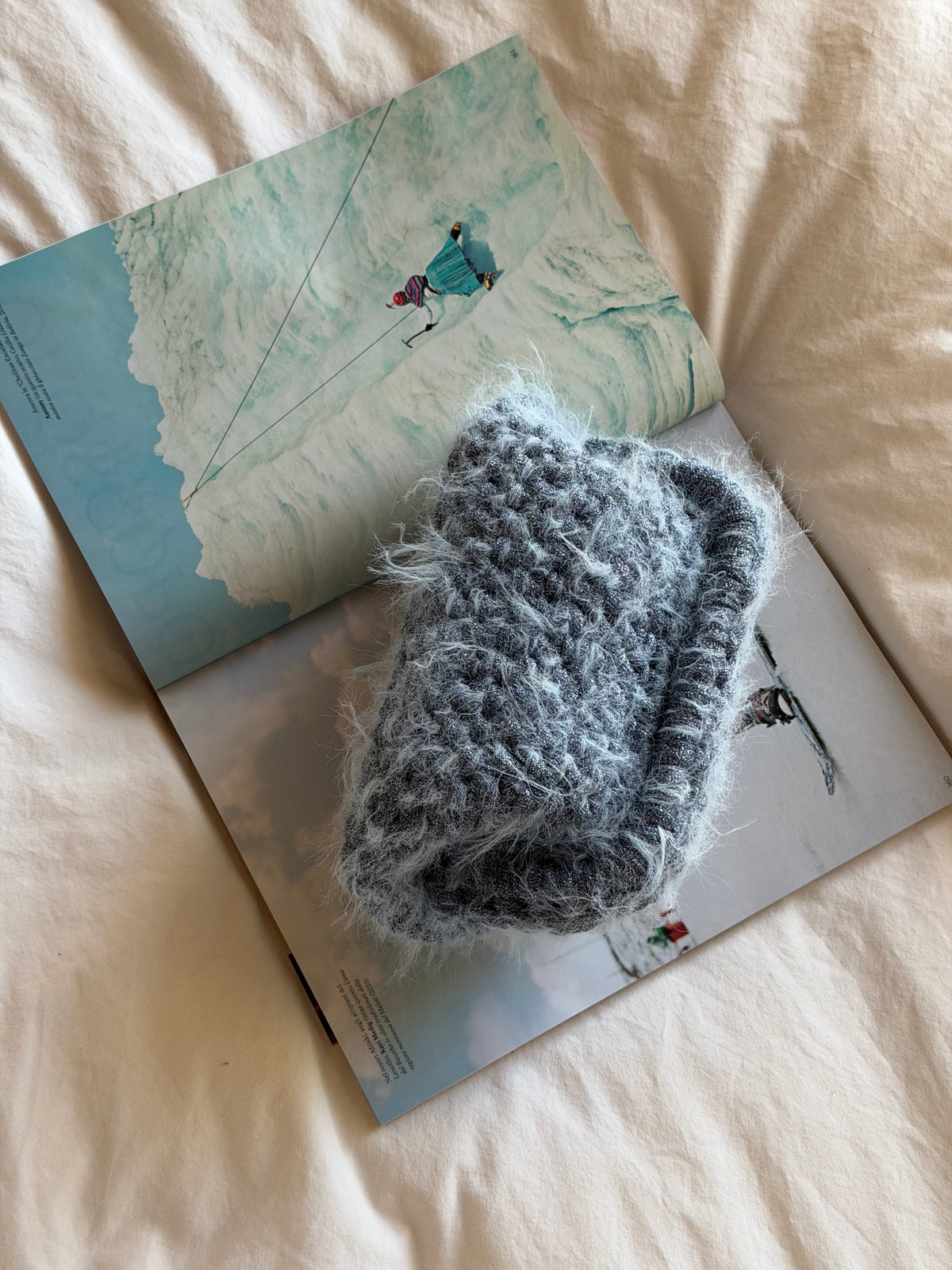 FLUFFY CLOUD bag standard// azzurra lurex con manico