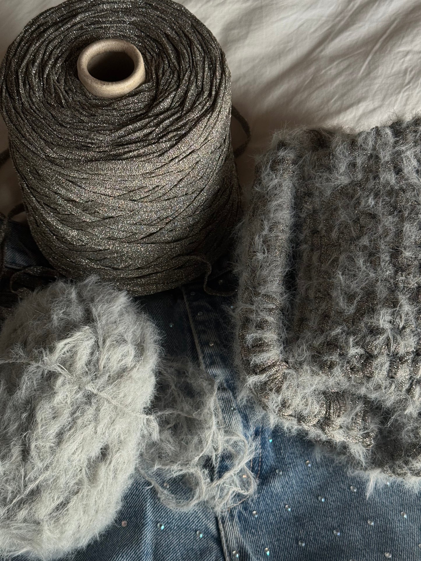 FLUFFY CLOUD bag standard// grigia lurex con manico