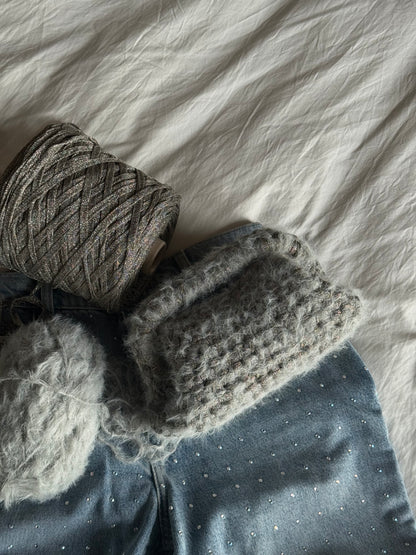 FLUFFY CLOUD bag standard// grigia lurex con manico