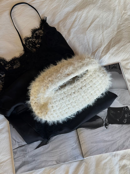FLUFFY CLOUD bag standard// bianco latte con manico
